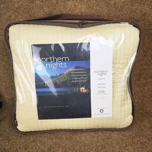 NIP QVC Northern Nights Coverlet Set 100% Cotton Queen Yellow Quilted 2 Shams